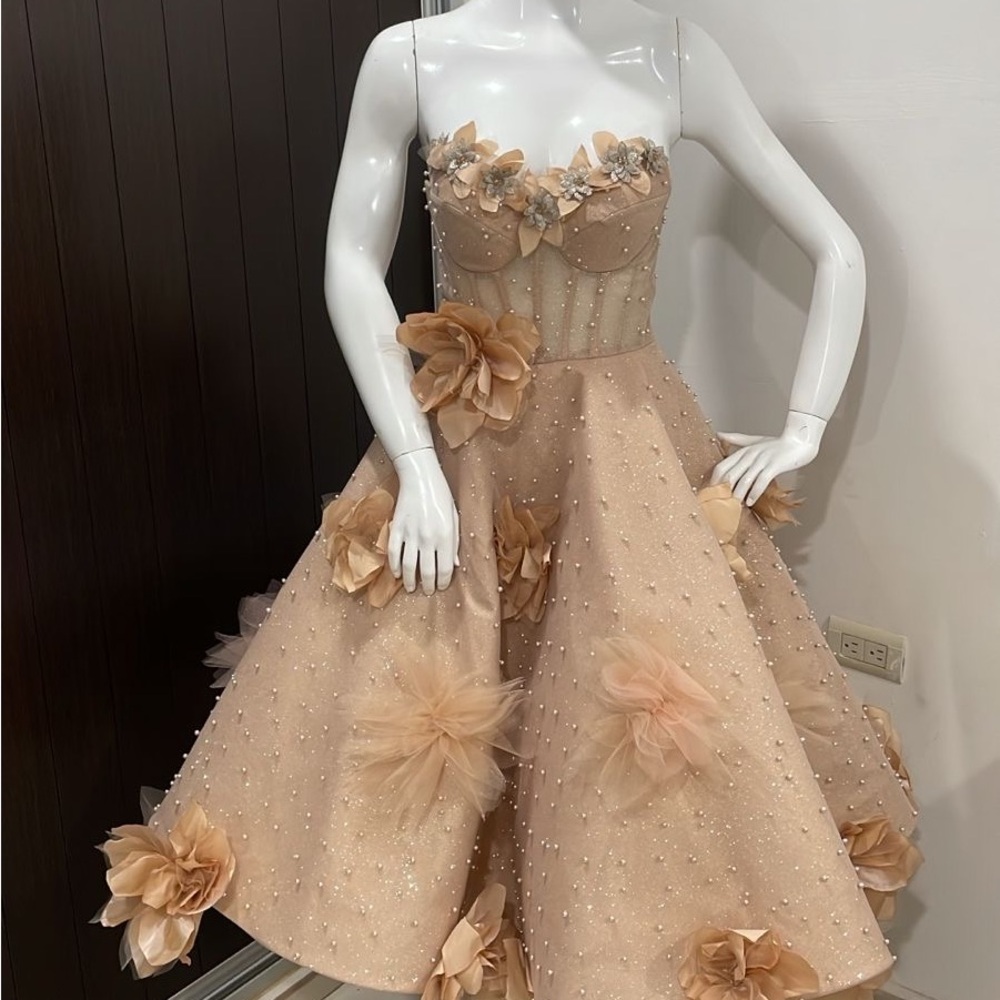 Elegant Strapless Floral Dress in Tan